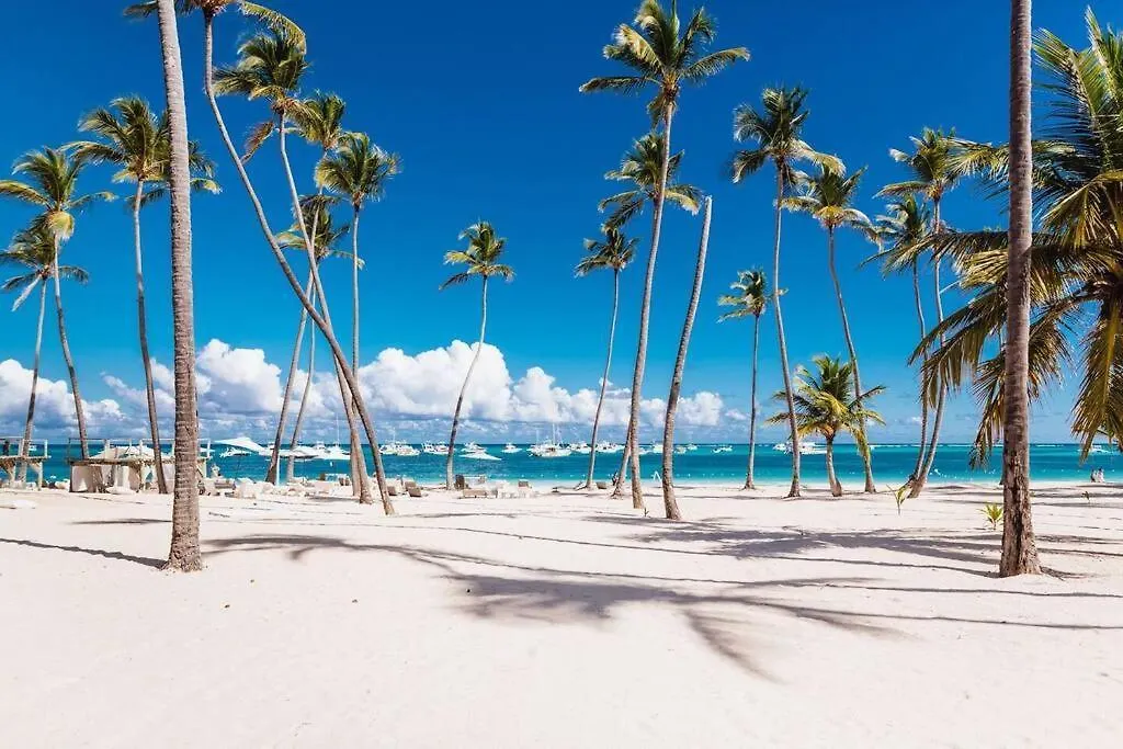 Navio C-103 Brand New Beach Apt Punta Cana